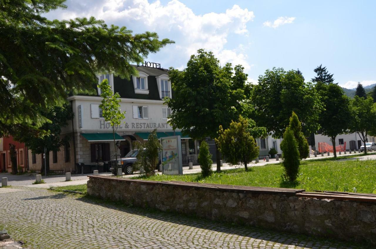 Brile Hotel Kolašin Екстериор снимка